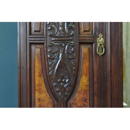 Viktorianischer Nussbaum Kleiderschrank antik ca 1870