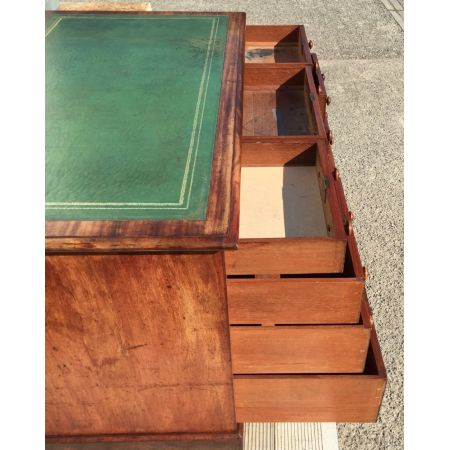 Viktorianischer Mahagoni Schreibtisch antik ca 1850