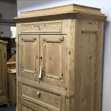 Antiker dänischer Kiefernholz Schrank Weichholz ca 1890