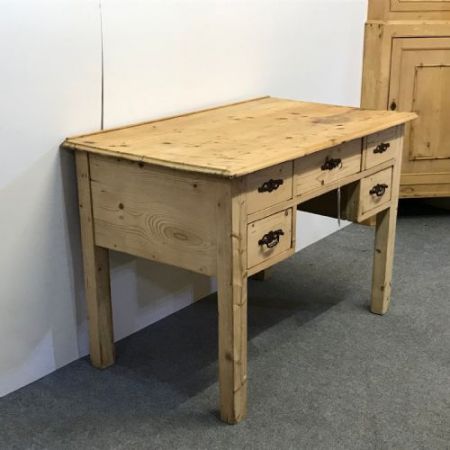 Antiker Kiefernholz Schreibtisch Weichholz antik ca 1920