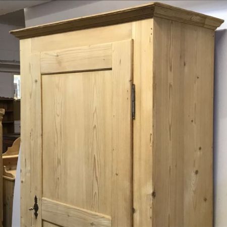 Großer Kiefer Schrank Weichholz antik ca 1920