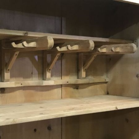 Antiker Kiefer Schrank Weichholz ca 1800