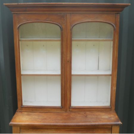 Viktorianischer Kiefer Bücherschrank Weichholz antik ca 1830