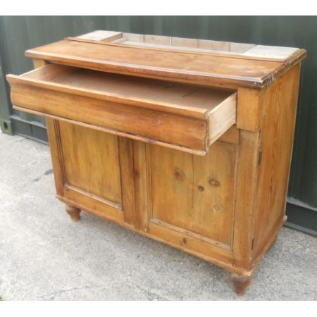 Viktorianischer Kiefer Bücherschrank Weichholz antik ca 1830