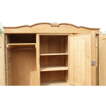 Großer Kiefer Kleiderschrank Weichholz antik ca 1910