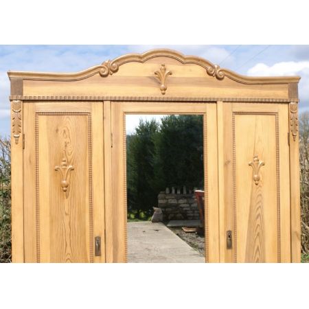 Großer Kiefer Kleiderschrank Weichholz antik ca 1900