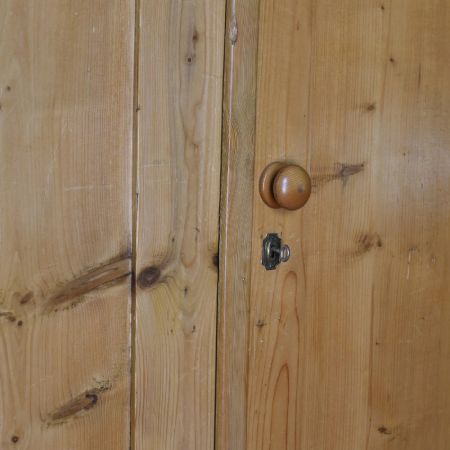 Kiefer Kleiderschrank Weichholz antik ca 1900