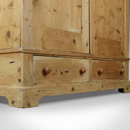 Kiefer Kleiderschrank Weichholz antik ca 1900