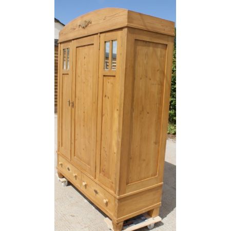 Antiker Kiefer Kleiderschrank Weichholz ca 1910