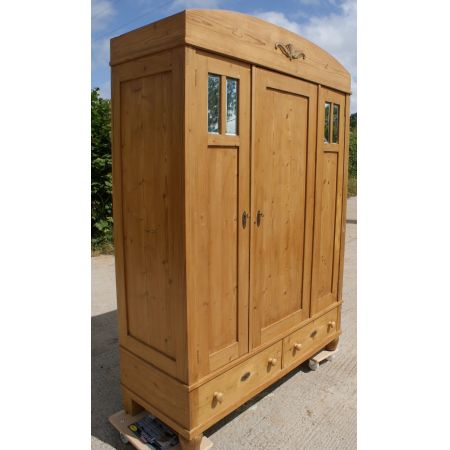 Antiker Kiefer Kleiderschrank Weichholz ca 1910