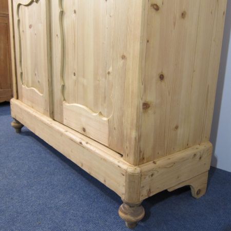 Antiker Kiefer Kleiderschrank Weichholz ca 1880