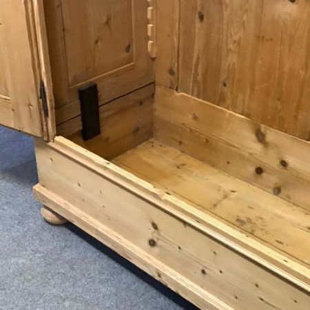 Kiefer Kleiderschrank Weichholz antik ca 1900