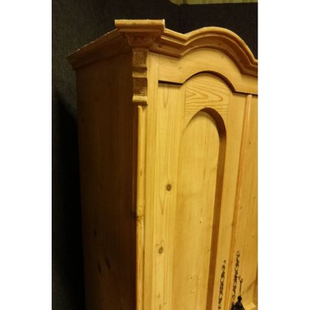 Antiker Kiefer Kleiderschrank Weichholz ca 1860