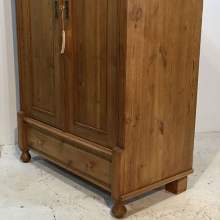 Antiker Kiefer Kleiderschrank Weichholz ca 1920