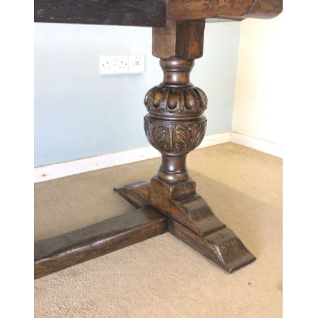 Esstisch aus Eichenholz Klostertisch Refektionstisch 