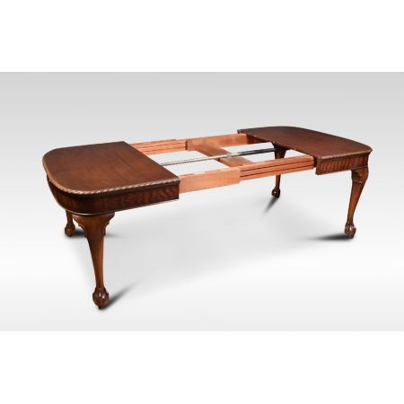 Ausziehbarer Mahagoni Esstisch