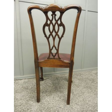 Edwardianischer ausziehbarer Mahagoni Esstisch und  7 Georgian Stühle 