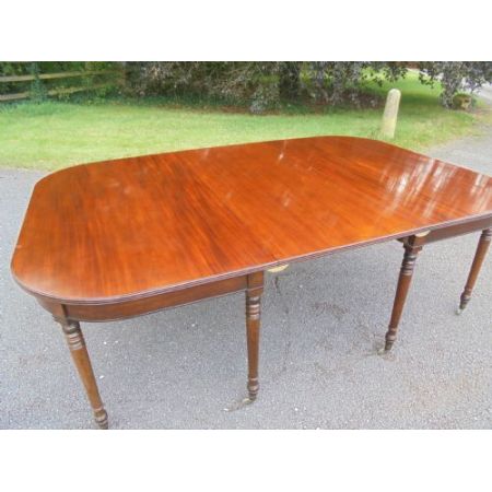 Esstisch aus dem späten 18. Jahrhundert