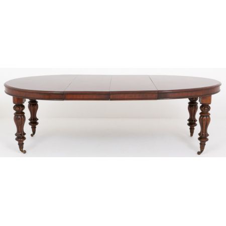 Ovaler ausziehbarer Esstisch Mahagoni