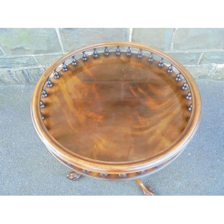 Weintisch aus Mahagoni 