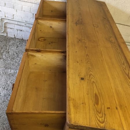 Viktorianische Kiefernkommode mit 3 Schubladen 