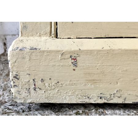 Viktorianische Kiefernkommode mit 3 Schubladen über einem Paar Schranktüren