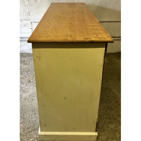 Viktorianische Kiefernkommode mit 3 Schubladen über einem Paar Schranktüren