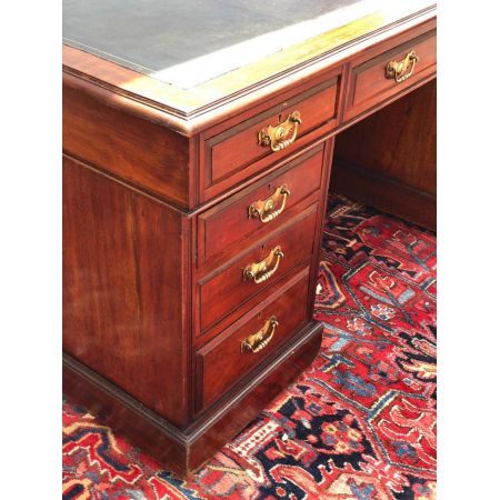 Übergroßer Partnerschreibtisch aus viktorianischem Mahagoni mit eingelegter Lederplatte, vollständig restauriert