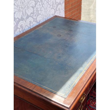 Übergroßer Partnerschreibtisch aus viktorianischem Mahagoni mit eingelegter Lederplatte, vollständig restauriert