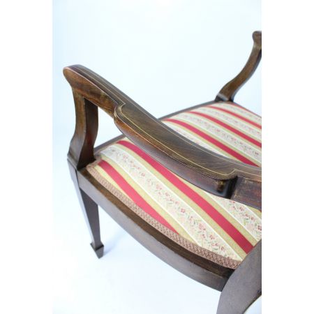 Kleiner Vikotrianischer Rosenholz Stuhl 