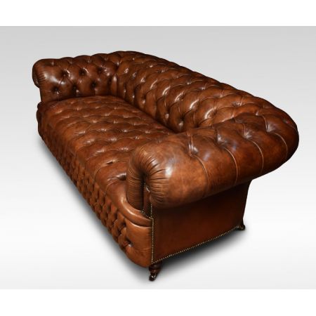 Braunes Chesterfieldsofa