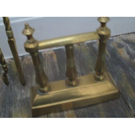 Kaminzubehör Schaufel Zange Stab mit fire dogs, Kaminböcken/Feuerböcken antik viktorianisch