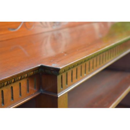 Antikes Bücherregal aus massivem Mahagoni