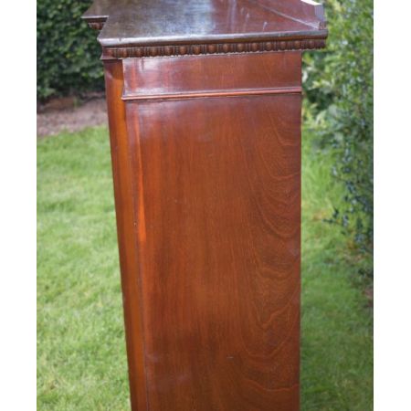 Antikes Bücherregal aus massivem Mahagoni