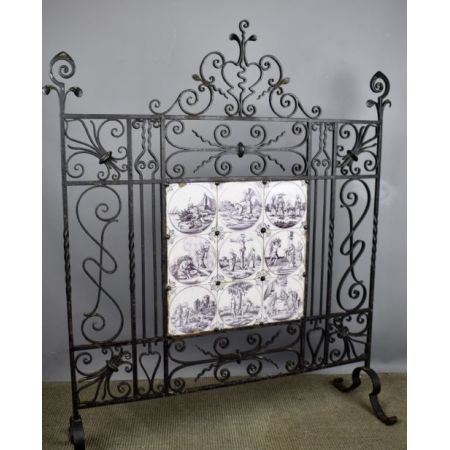 Schmiedeeisener Feuerschutz