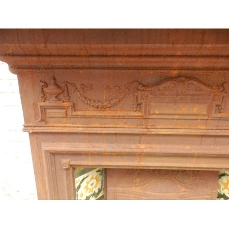 Gusseiserner Feuerschutz