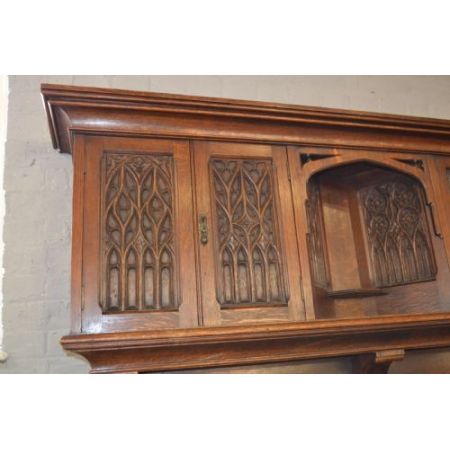 Feuerschutz mit Platten im gotischen Stil