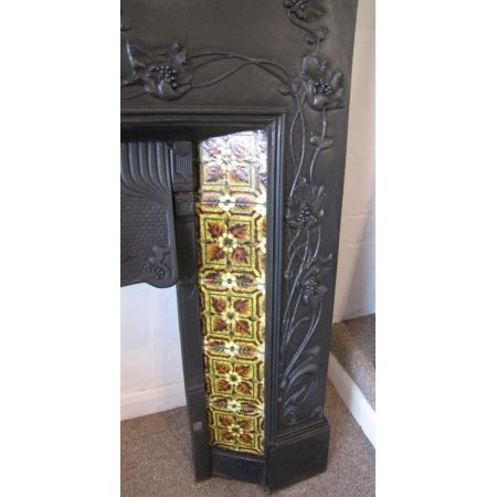 Handgefertigter antiker Kamin 