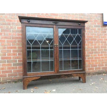 Stilvolles Bücherregal 