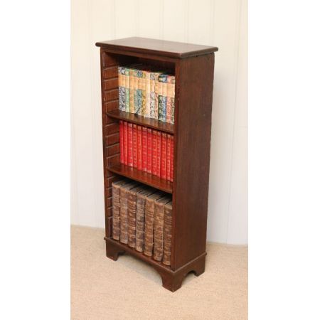 Rustikaler Bücherschrank aus Eiche 