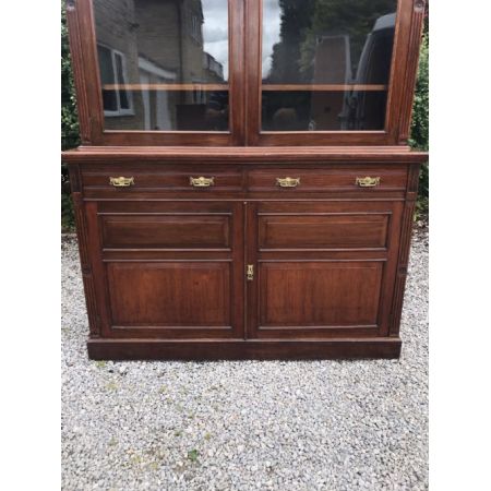 Viktorianischer Bücherschrank aus Nussbaum mit 2 Türen