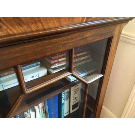 Antikes Bücherregal aus Mahagoni