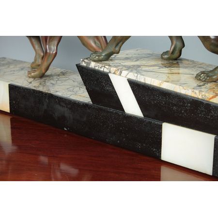 Art Deco Skulptur von zwei großen Panthern um 1930