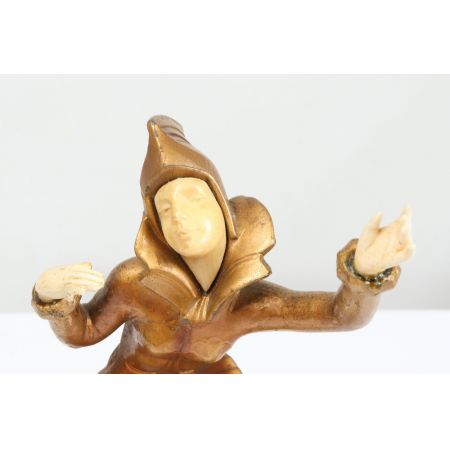 Antike Art Deco Bronzefigur. Etwa 1930