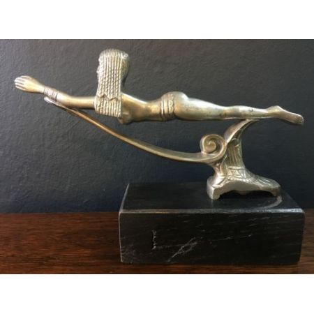 Bronzefigur eines ägyptischen Schwimmers als " Automaskottchen" ,1920er Jahre, Frankreich.