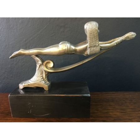 Bronzefigur eines ägyptischen Schwimmers als " Automaskottchen" ,1920er Jahre, Frankreich.