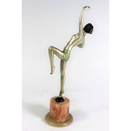 Österreichische Art Deco Tänzerin um 1930