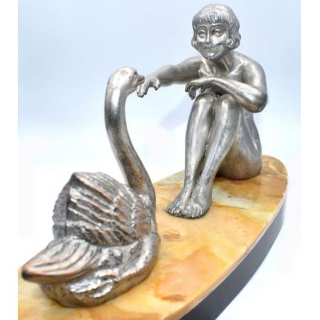 Art Deco Figur Mädchen und Schwan