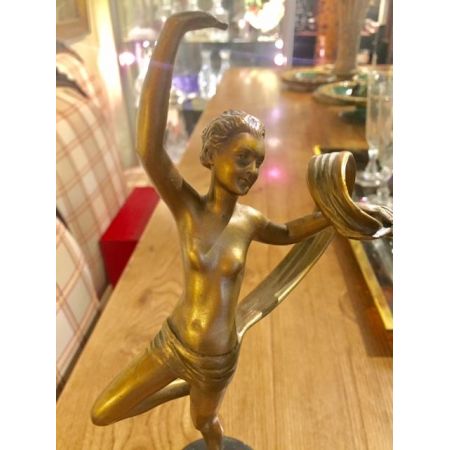 Art Deco Tänzerin um 1930