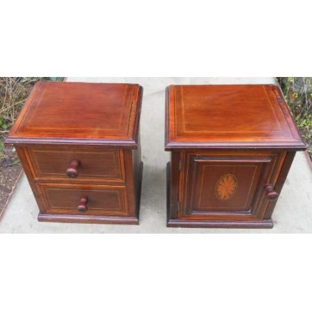 Paar Mahagoni Schränke Bedside CB  Nachschränke 